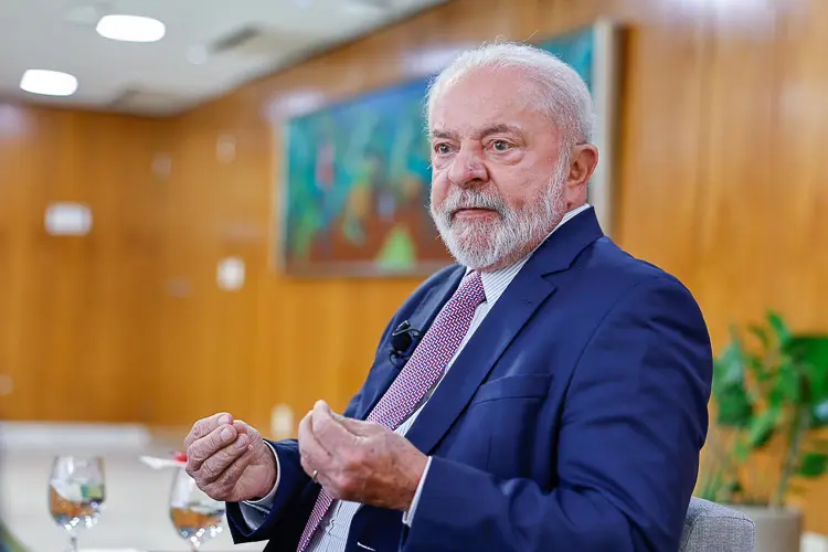 O governo Lula (PT) revisou os dados do orçamento de 2023 para reduzir artificialmente as projeções de gastos com o INSS (Instituto Nacional do Seguro Social).