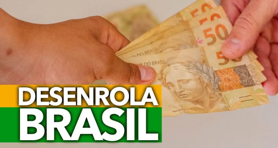 O governo federal lançou o programa Desenrola Brasil em cooperação com as principais instituições bancárias do país com o objetivo de ajudar as pessoas que enfrentam problemas de dívida.